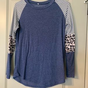 Boutique shirt size M